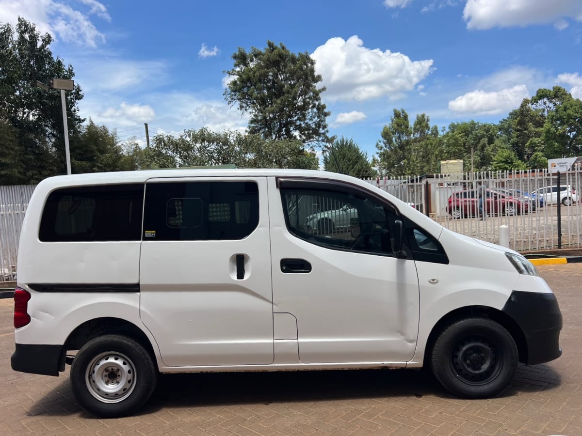 Nissan Nv200