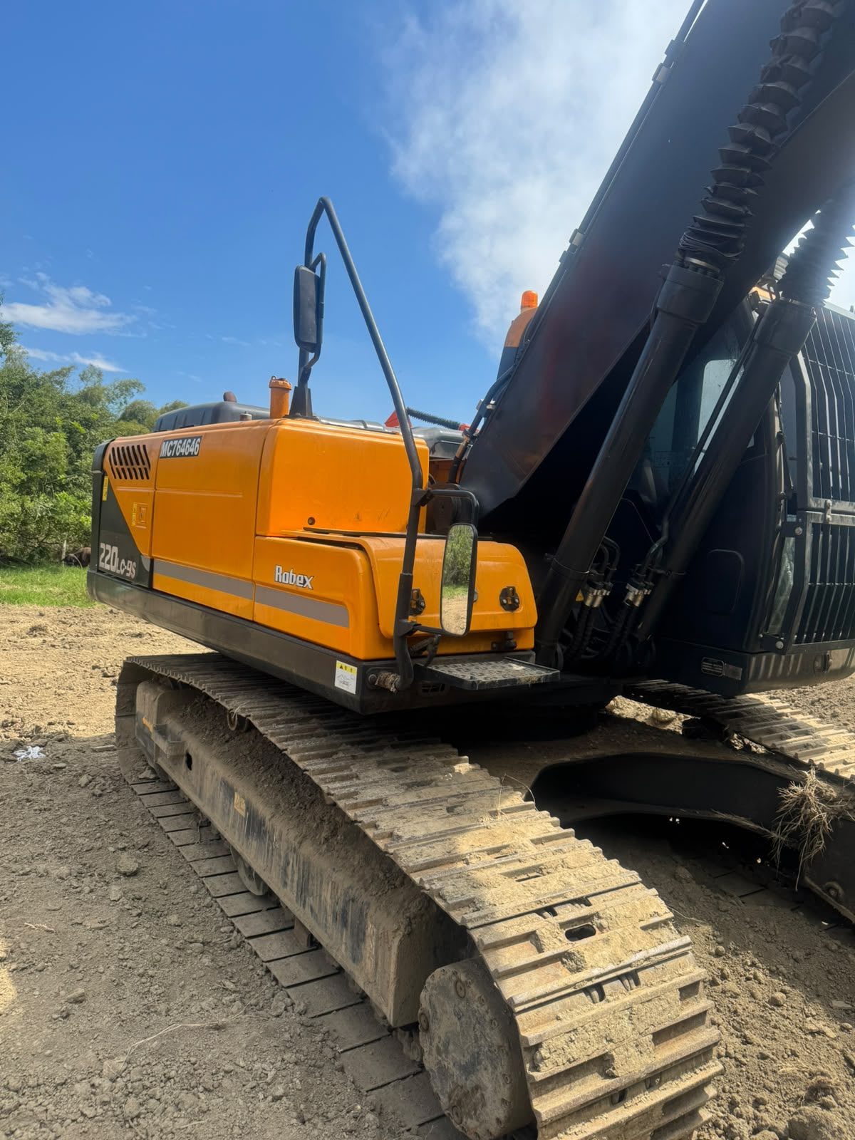 Excavadora Hyundai Robex 220LC-9S