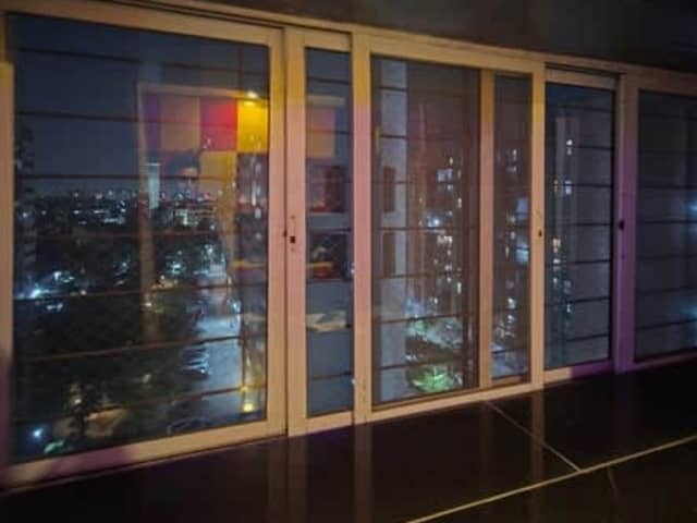 Single Occupancy Room in 2BHK, Park Infinia, Hadapsar Annexe — living area and home amenities