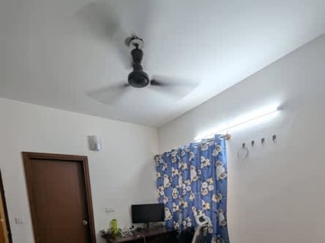 Spacious Master Room for Sublet — living area and home amenities