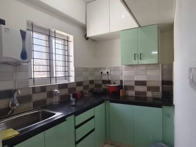 Spacious 1 BHK fully furnished apartment in Whitefield — verified listing cover photo