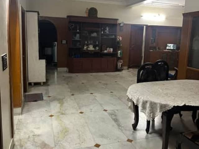 Male Flatmate Required - 4BHK in HAL, Old Airport Road — bedroom interior view