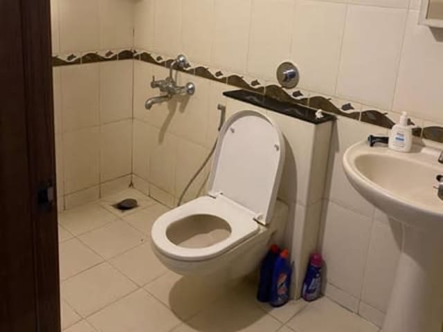 Female Flatmate Wanted in 3BHK at Purva Highlands — living area and home amenities