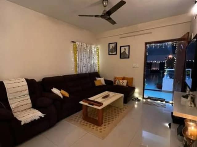 2 BHK Semi-Furnished Apartment for Rent – Sriven@205, Kadubeesanahalli / Bellandur — bedroom interior view
