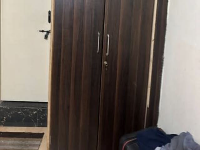 Private Room in 2BHK Near Hoodi Metro — bedroom interior view