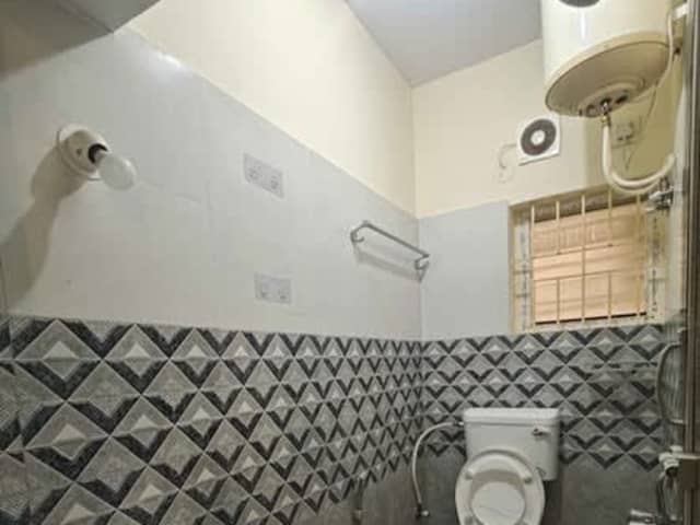 1 BHK Flat in Murgeshpalya — living area and home amenities