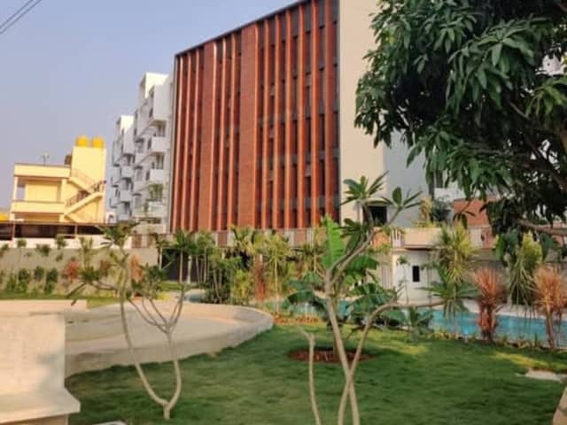 Room in 3BHK flat for female flatmate — property photo 1 of 6