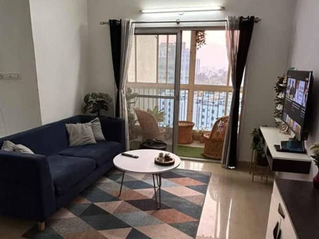 2 BHK Semi Furnished Flat in Suncity Gloria Apartment — verified listing cover photo