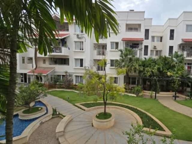 Room in 3BHK Duplex in Prestige Silver Dale Society — bedroom interior view