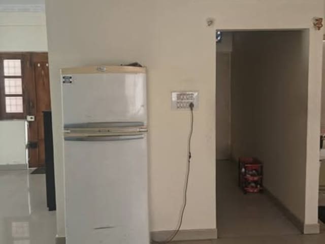 Male Flatmate Replacement Needed in 3BHK — living area and home amenities