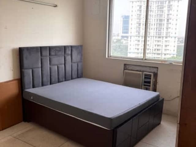 Fully Furnished 4BHK in Belvedere Park, Sector 24 — bedroom interior view