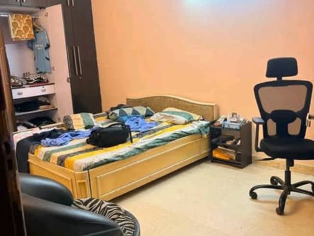 HUGE 3 BHK Fully Furnished Floor In Ardee City Sector 52 Gurgaon — property photo 1 of 5