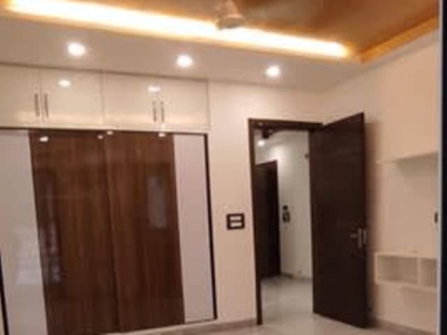 PREMIUM 3 BHK SEMI-FURNISHED HOME FOR RENT | DLF PHASE 2, GURGAON — verified flat photo 1