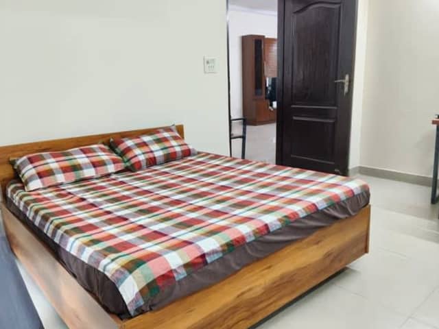 Premium Rooms in 4BHK Flat, JMD Garden, Gurugram — bedroom interior view