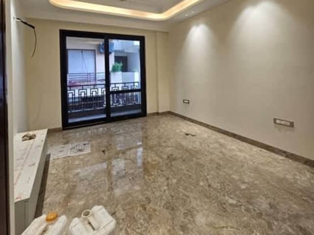 3 BHK Semi Furnished in Sec 57 — living area and home amenities