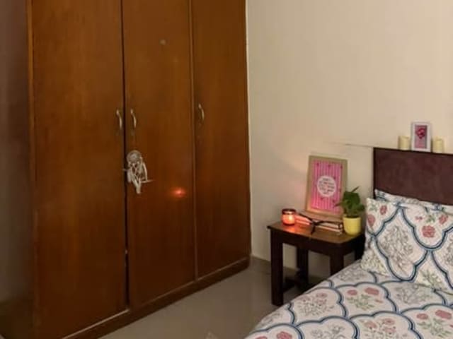 Female Flatmate Replacement | 3BHK | Ridgewood Estate, Gurgaon — bedroom interior view