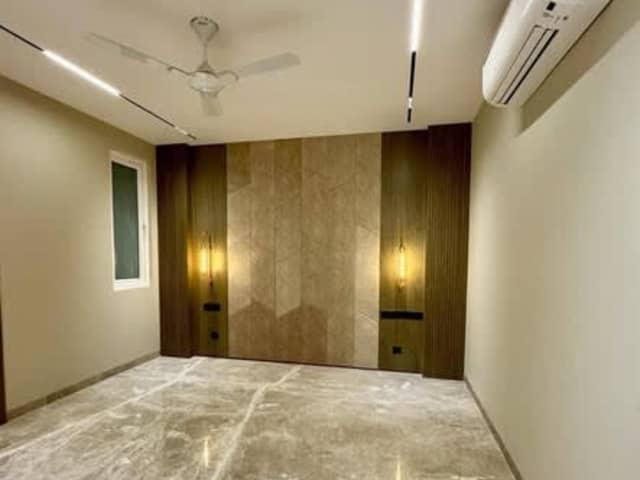 3/4BHK in Sushant Lok-1 — verified flat photo 1