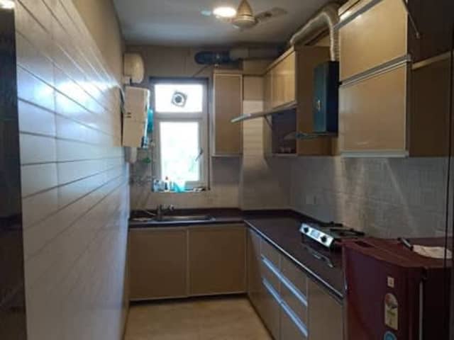 LAVISH 3BHK & ROOM IN 3BHK FLAT ON RENT — living area and home amenities
