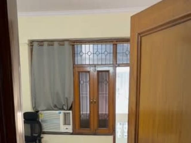 Spacious Master Bedroom in 3BHK, Sushant Lok Phase 1 — verified listing cover photo