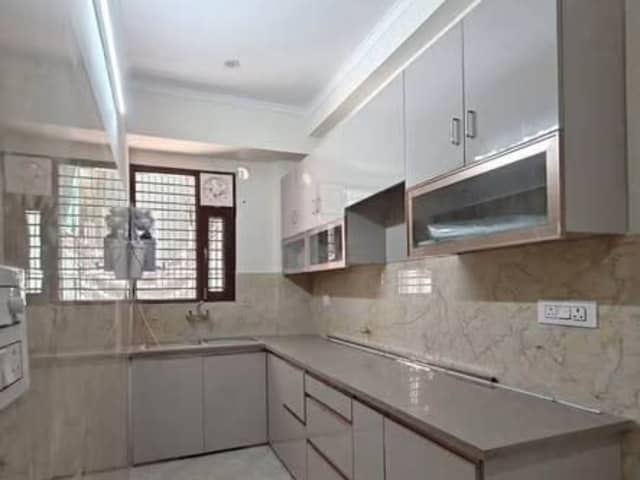 2BHK Fully Furnished in Sec 40 — property photo 1 of 5
