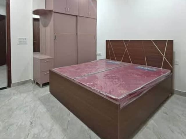 2BHK Fully Furnished in Sec 40 — bedroom interior view