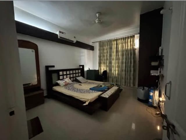 Private room in 3BHK, Sector 49, Gurgaon — property photo 1 of 5