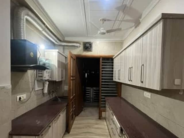1 BHK Semi Furnished in Sec 38 — property photo 1 of 4