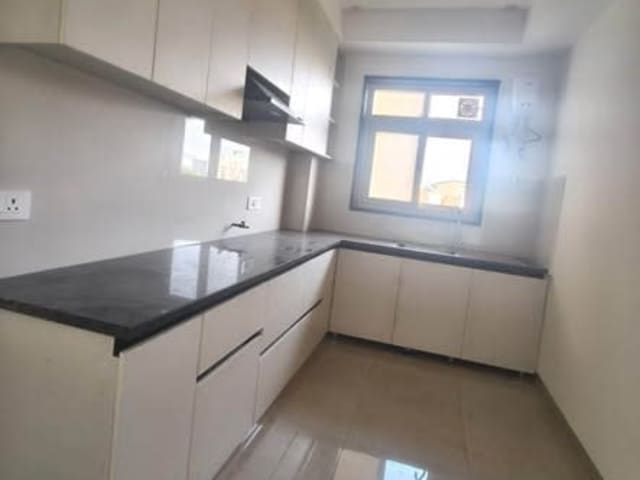 3 BHK Semi Furnished in Sec 51 — bedroom interior view