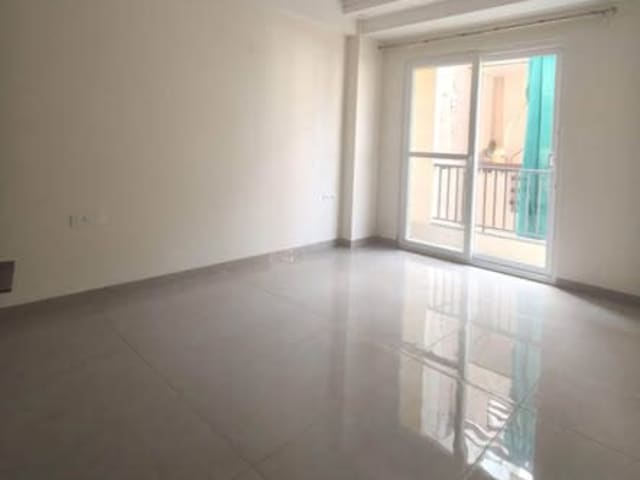 3 BHK Semi Furnished in Sec 51 — living area and home amenities