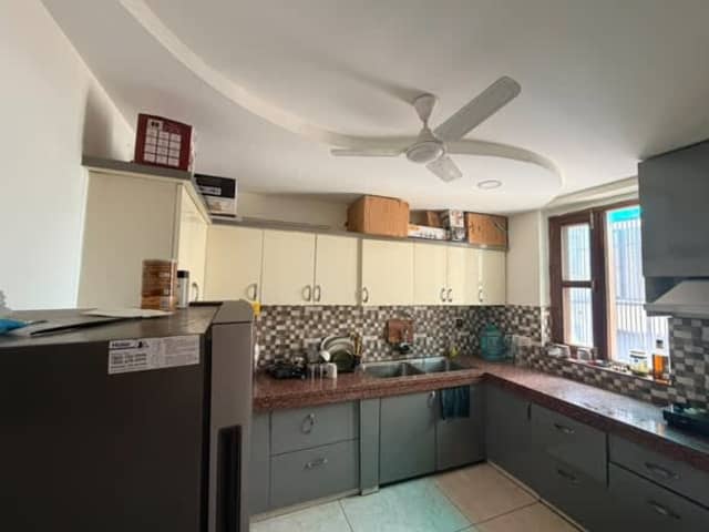 Female Flatmate Wanted in 3BHK, Sector 43, Gurgaon — bedroom interior view