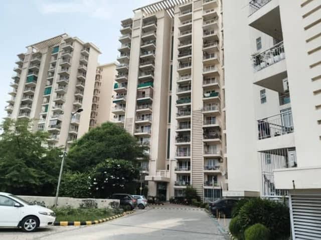 GPL EDEN HEIGHTS – SECTOR 70, GURUGRAM - 5 BHK FLAT — bedroom interior view