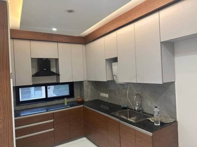 Flatmate Required in 3BHK Fully Furnished Builder Floor — verified listing cover photo