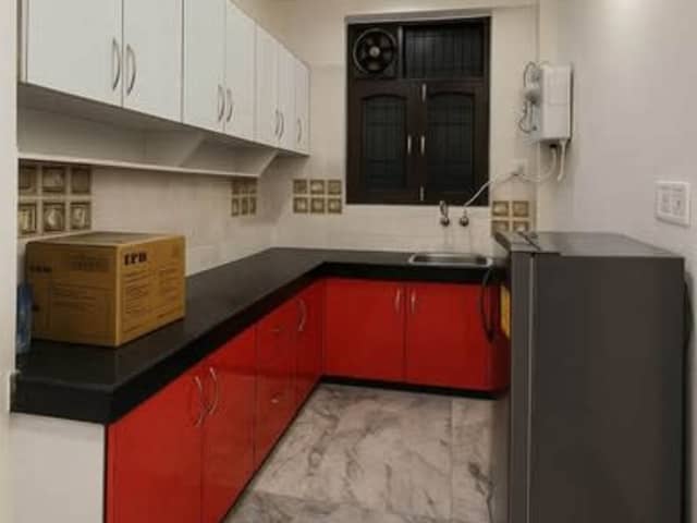 2 BHK Fully Furnished in Sec 46 — property photo 1 of 5