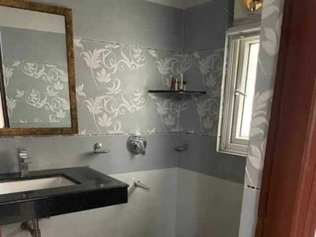 3BHK Fully Furnished in DLF Phase 2 — living area and home amenities