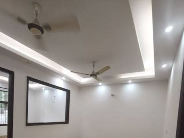2BHK Semi Furnished in Sector 46 — living area and home amenities