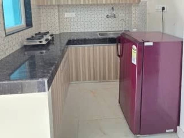 1RK FULL FURNISHED AVAILABLE FOR IN SECTOR 52 — bedroom interior view