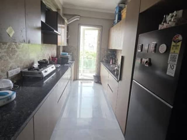 Male Flatmate Required in 3BHK, Sector 51, Gurgaon — living area and home amenities