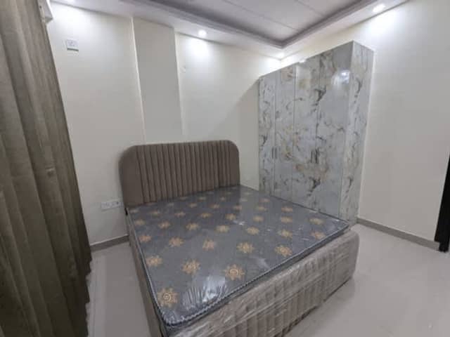 1BHK in DLF Phase 3, Gurgaon — bedroom interior view
