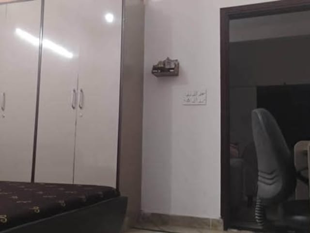 Single occupancy room in 3 BHK fully furnished house in Sector-57 — living area and home amenities