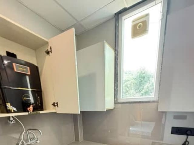 1 RK Fully Furnished in Sec 46 — property photo 1 of 5