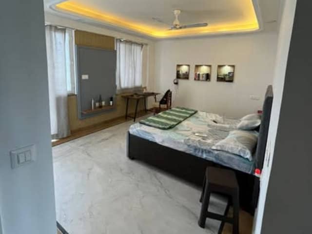 Luxury 4BHK Flat in Sector 46, Gurgaon — verified listing cover photo