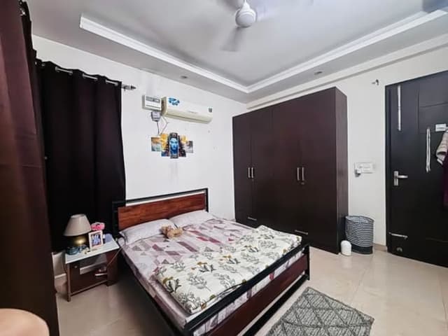 Female Flatmate in Semi-furnished 4BHK flat — bedroom interior view