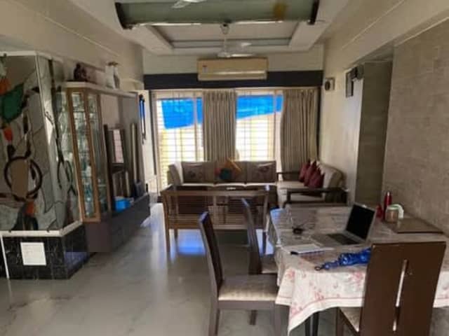 Female Flatmate Wanted for 3.5 BHK in Vile Parle East — bedroom interior view