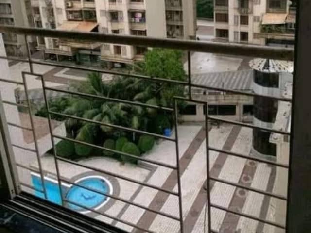 Boys PG in Andheri West — living area and home amenities