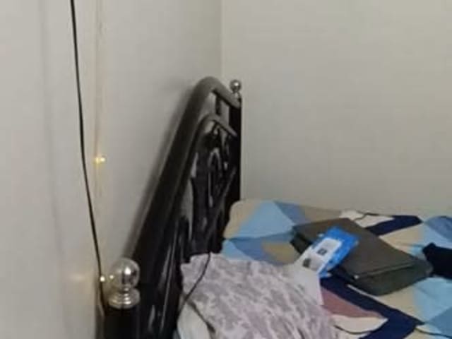 Female flatmate replacement needed in Parel East — verified flat photo 1