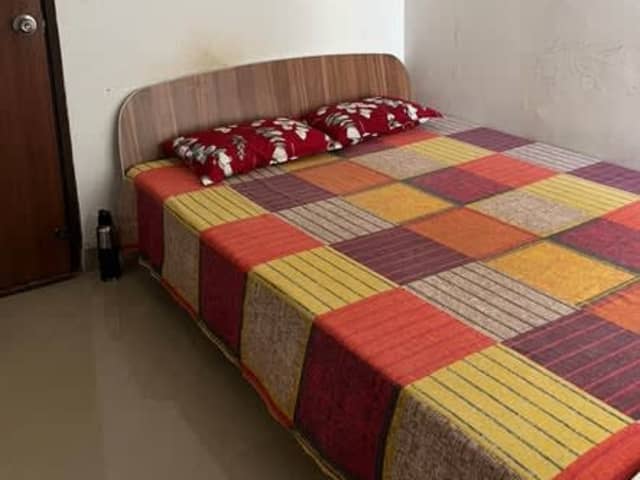 Temporary flatmate needed in 2BHK flat — property photo 1 of 4