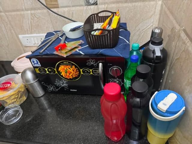 Male Flatmate Wanted in Chembur — living area and home amenities