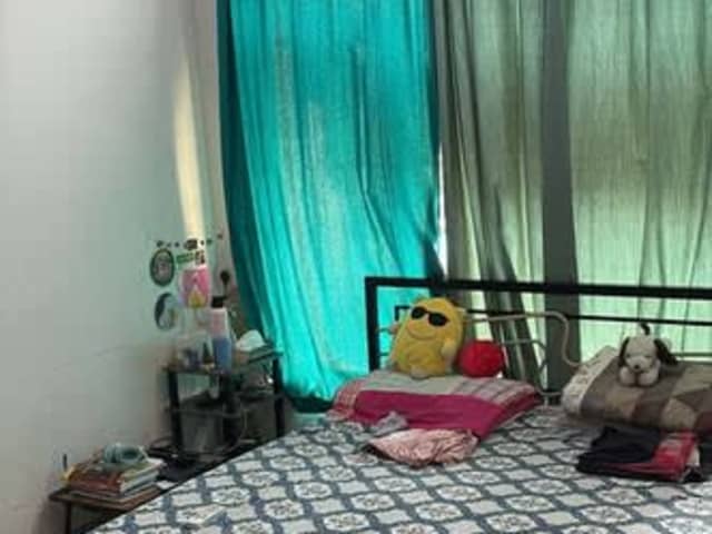 Flatmate Replacement – Master Bedroom Sharing — bedroom interior view
