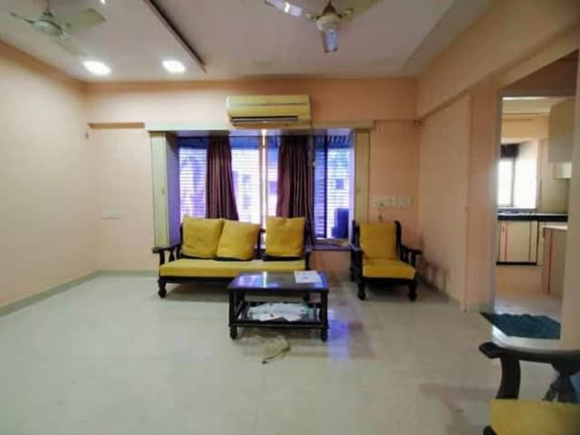 Female Flatmate Requirement in 3BHK, Ghatkopar West — verified flat photo 1