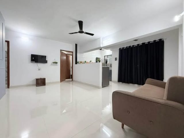Fully Furnished Flat in BKC for Boys — bedroom interior view